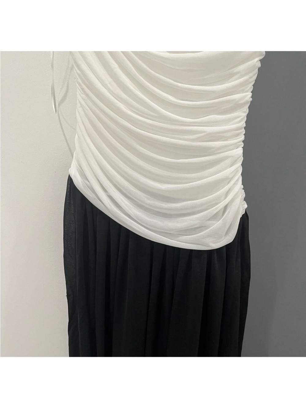 NICHOLAS Two-Tone White Top Black Maxi Dress - Picture 4 of 10